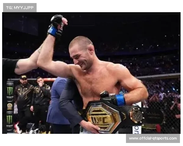 奇马耶夫碾压普莱西斯,五回合控制夺中量级金腰带